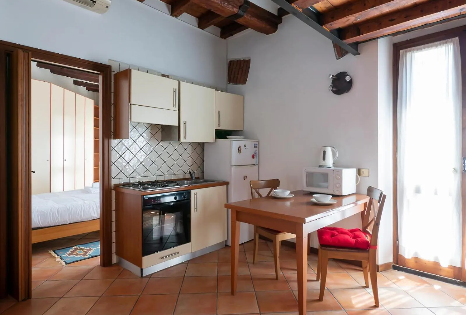 Apartment Youhosty - Porta Romana M3 Milan Italy